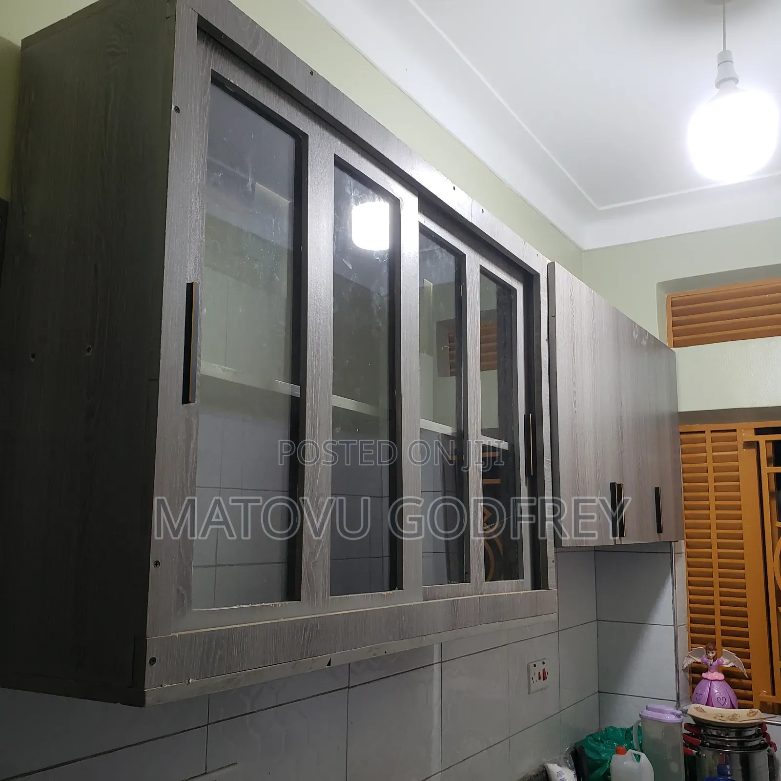 Kitchen Carbinet
