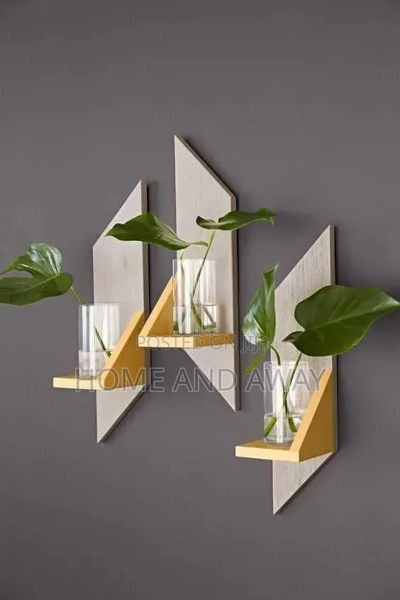 Wall Decor Hangers in Any Colour/Design With Delivery From 400,000/-