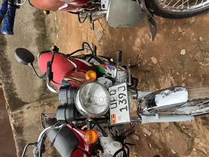 Bajaj Boxer 100 2023 Red