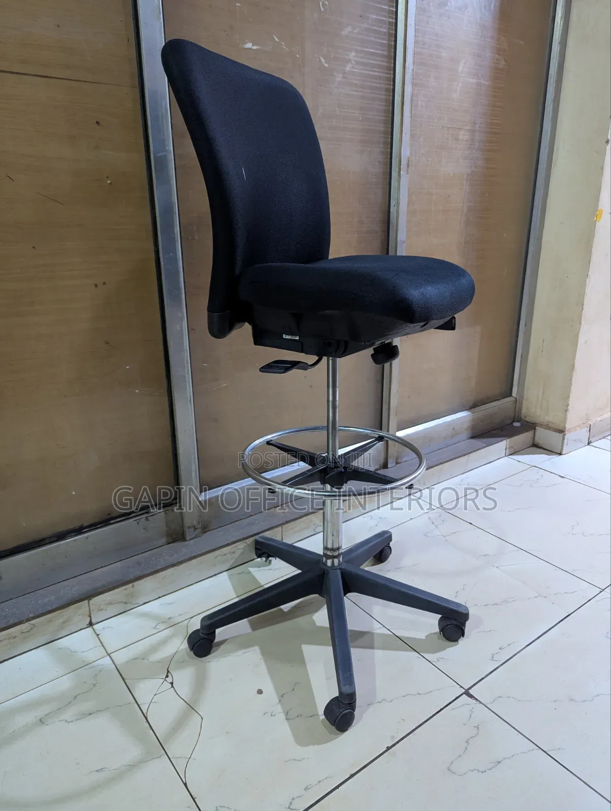 Heavy Duty Adjustable Counter Chair// Stool for Sale