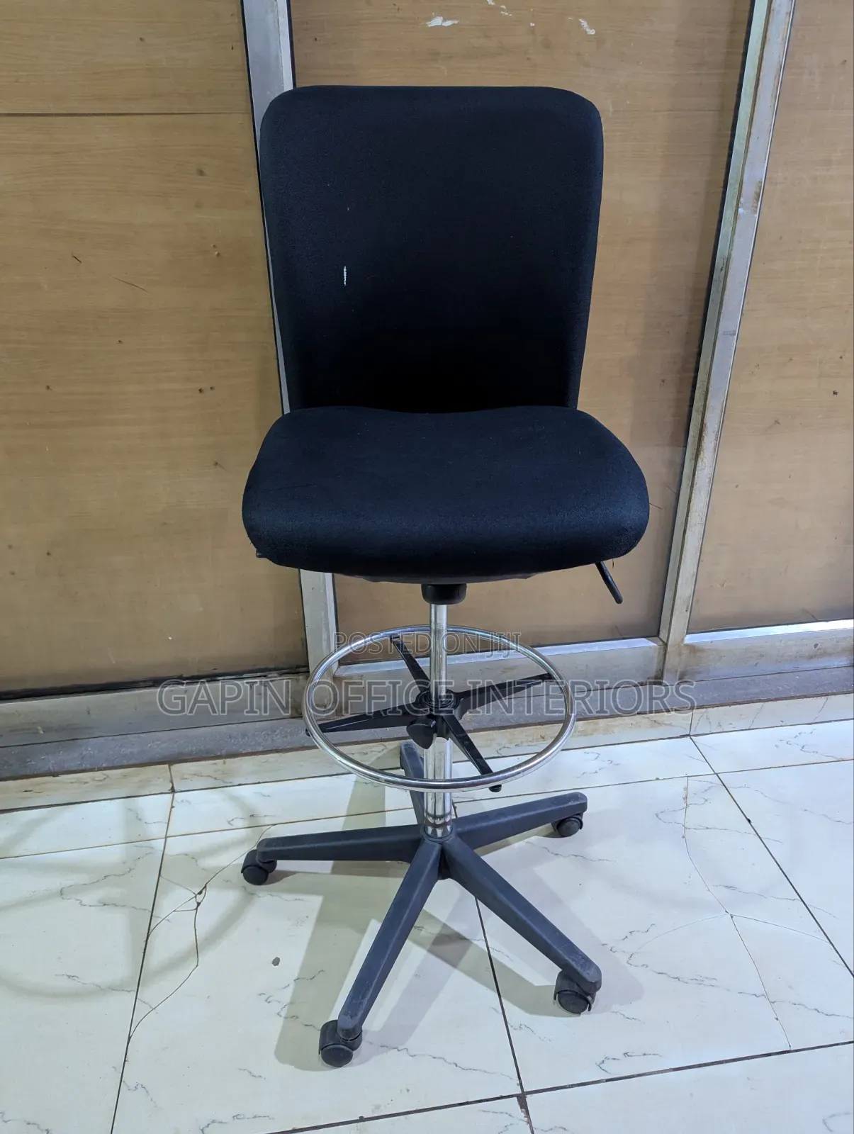Heavy Duty Adjustable Counter Chair// Stool for Sale