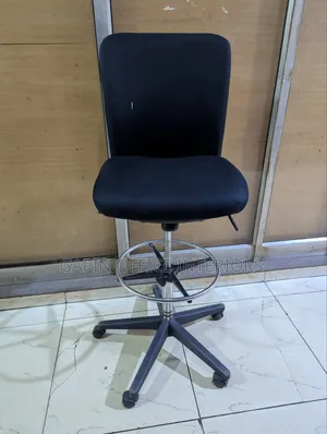 Heavy Duty Adjustable Counter Chair// Stool for Sale
