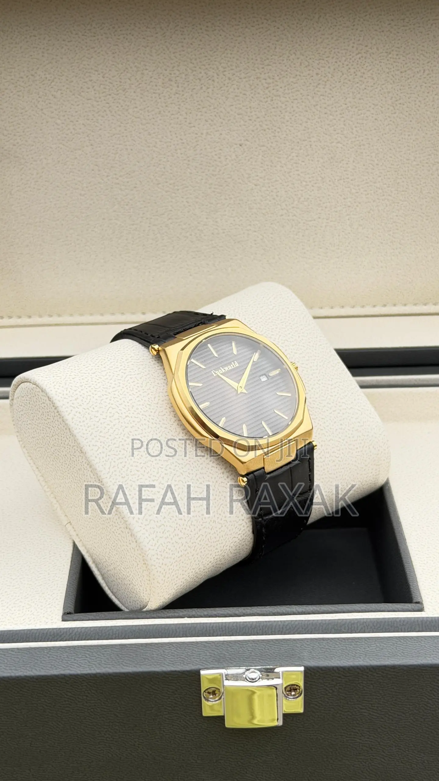 Gold Stainless Steel Worldlook Men’S Quartz Dress Watch