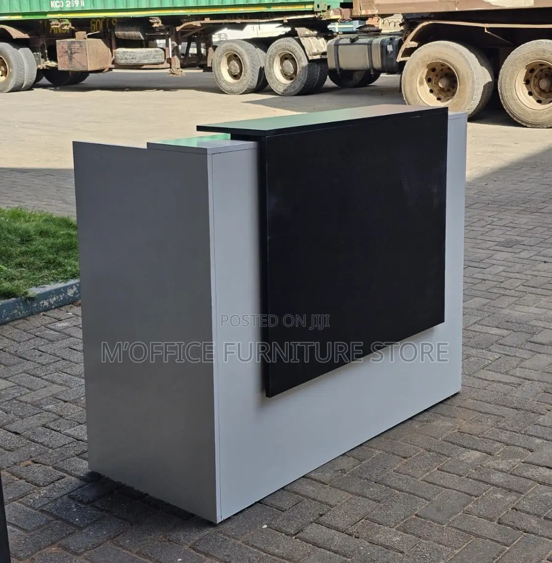 Simple Front Desk