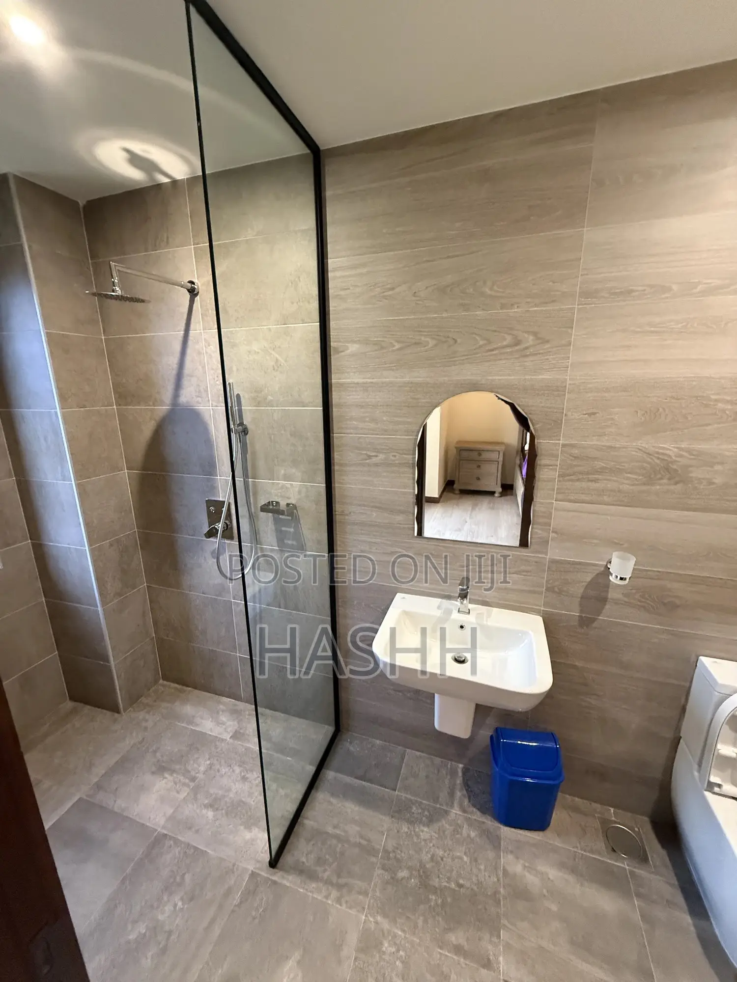 3bdrm Apartment in Bugolobi, Central Division for rent