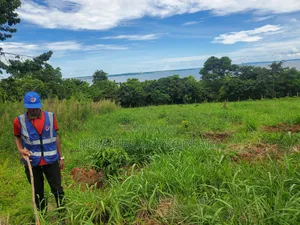 Lake View 1.72 Acres at Gaba Buyikwe All Goes for 40m Only.