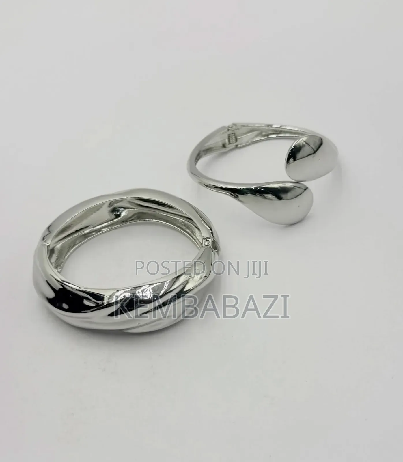 1piece of Chunky Bangles