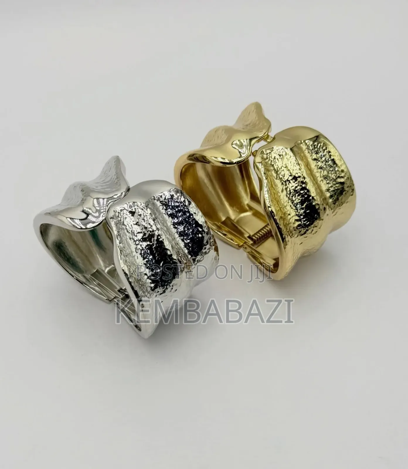 1piece of Chunky Bangles