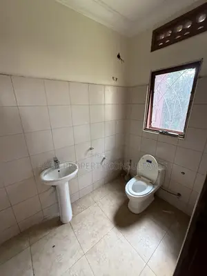 3bdrm Apartment in Muyunyo, Central Division for rent