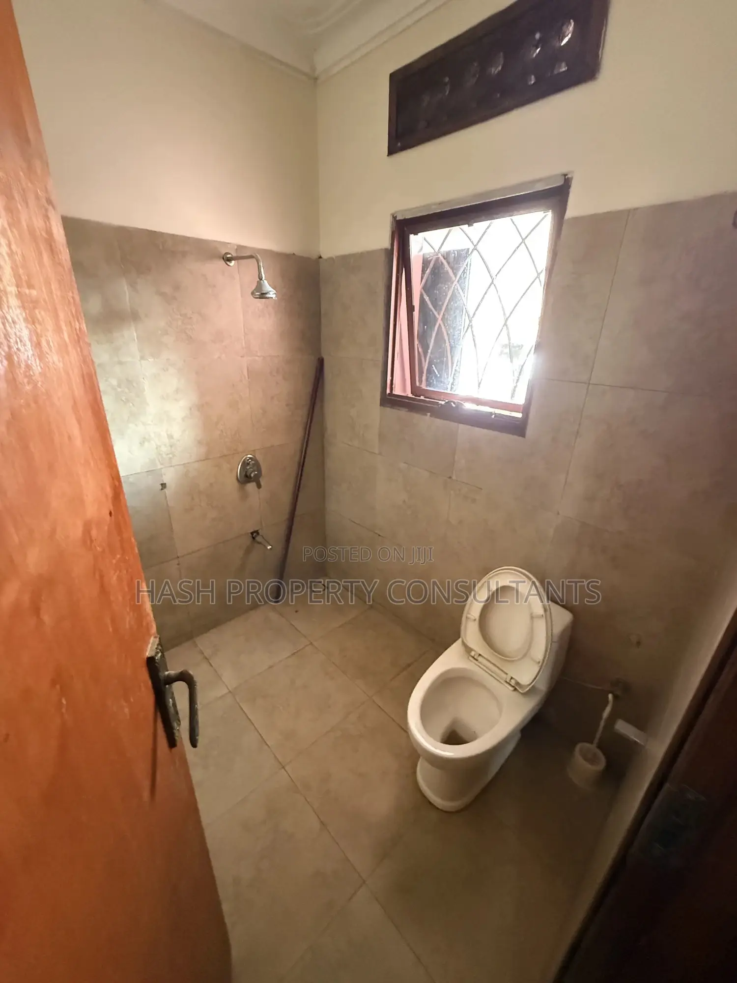 3bdrm Apartment in Muyunyo, Central Division for rent