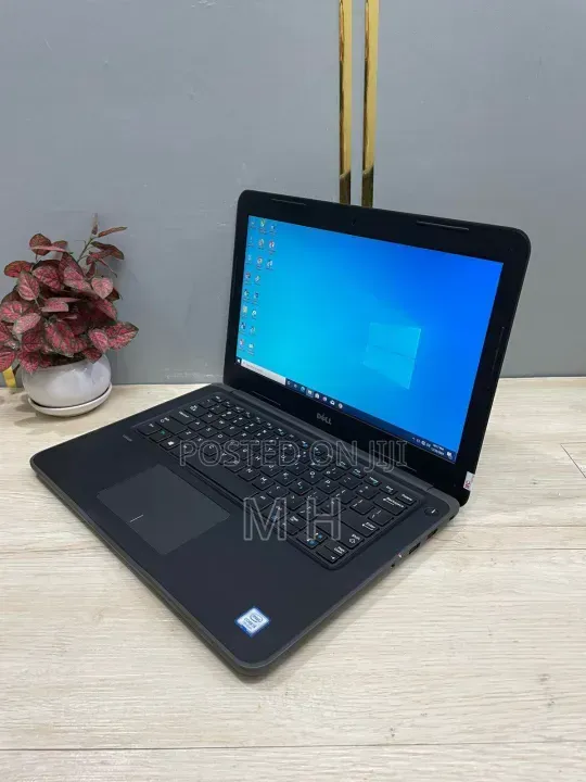 Laptop Dell Chromebook 3180 4GB Intel Core i5 SSD 128GB