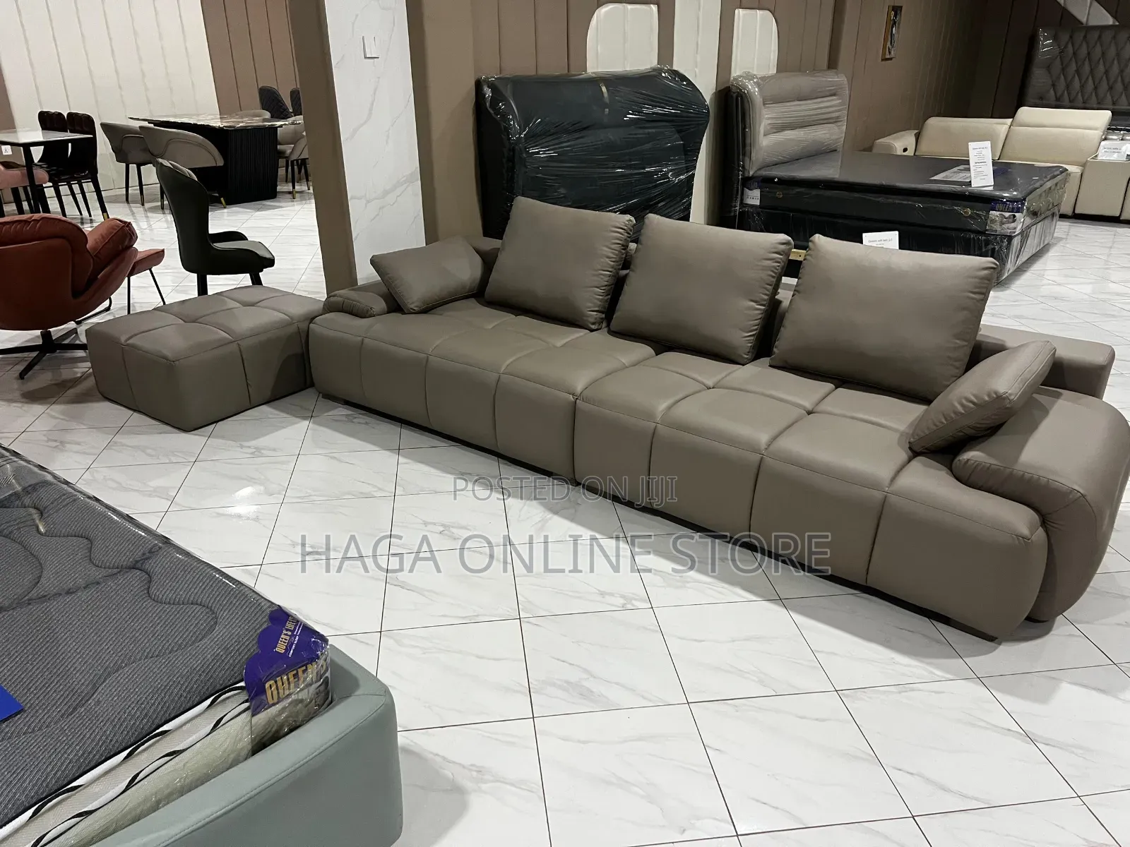 Tufted 4 Seater Sectional Couch