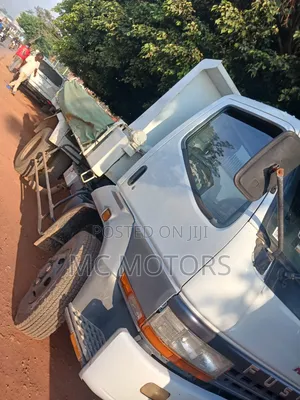 Fuso Tipper