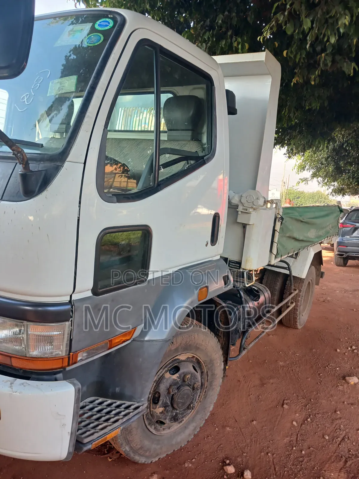 Fuso Tipper