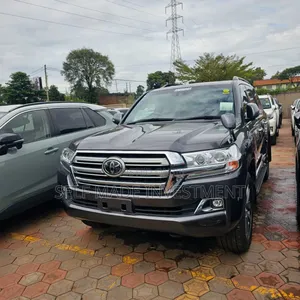 Toyota Land Cruiser 2018 Gray