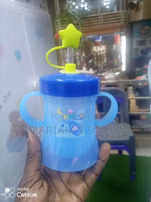Momeasy Training Straw Cup Designed to Help Babies Transition