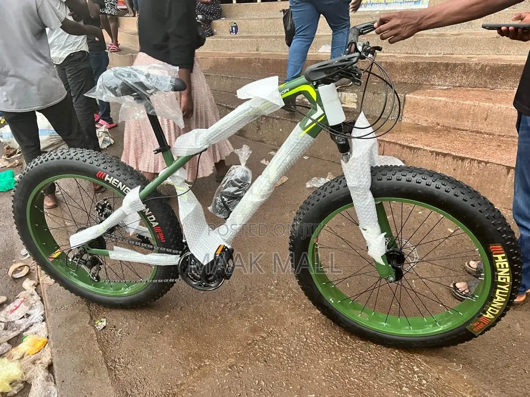 Fat Tyre Bike 26” Color Vary