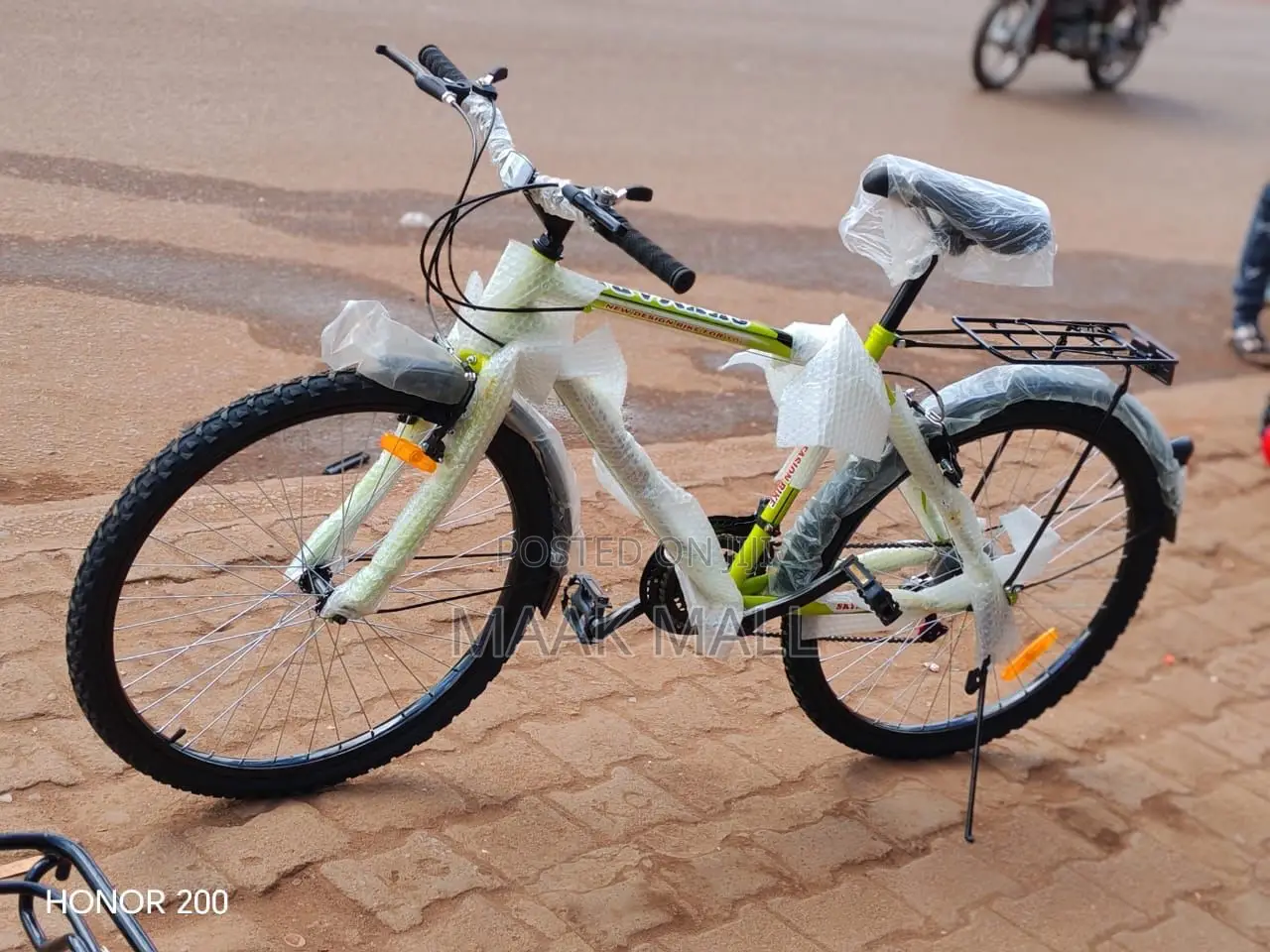 5 Gear Bicycle Size 26 With a Carrier