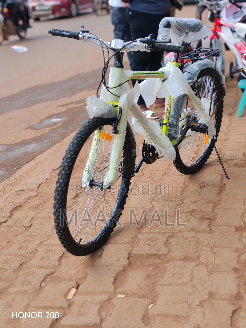 5 Gear Bicycle Size 26 With a Carrier