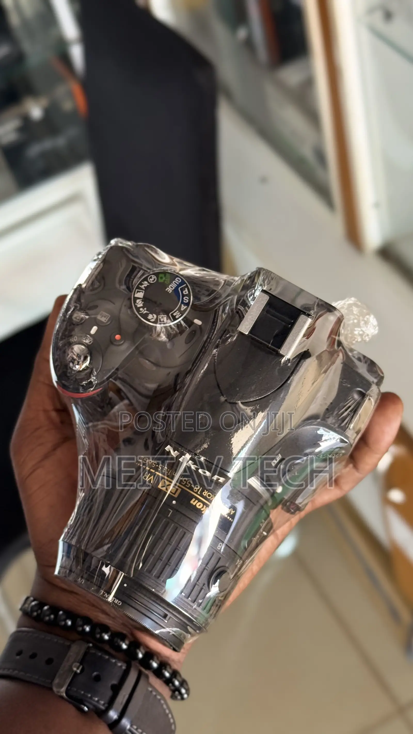 Nikon D3200 24.2 Mp Cmos Digital SLR With 18-55mm