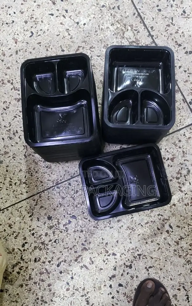 Dozen Of 3-compartment Food Containers – Clean, Classy Convenient!