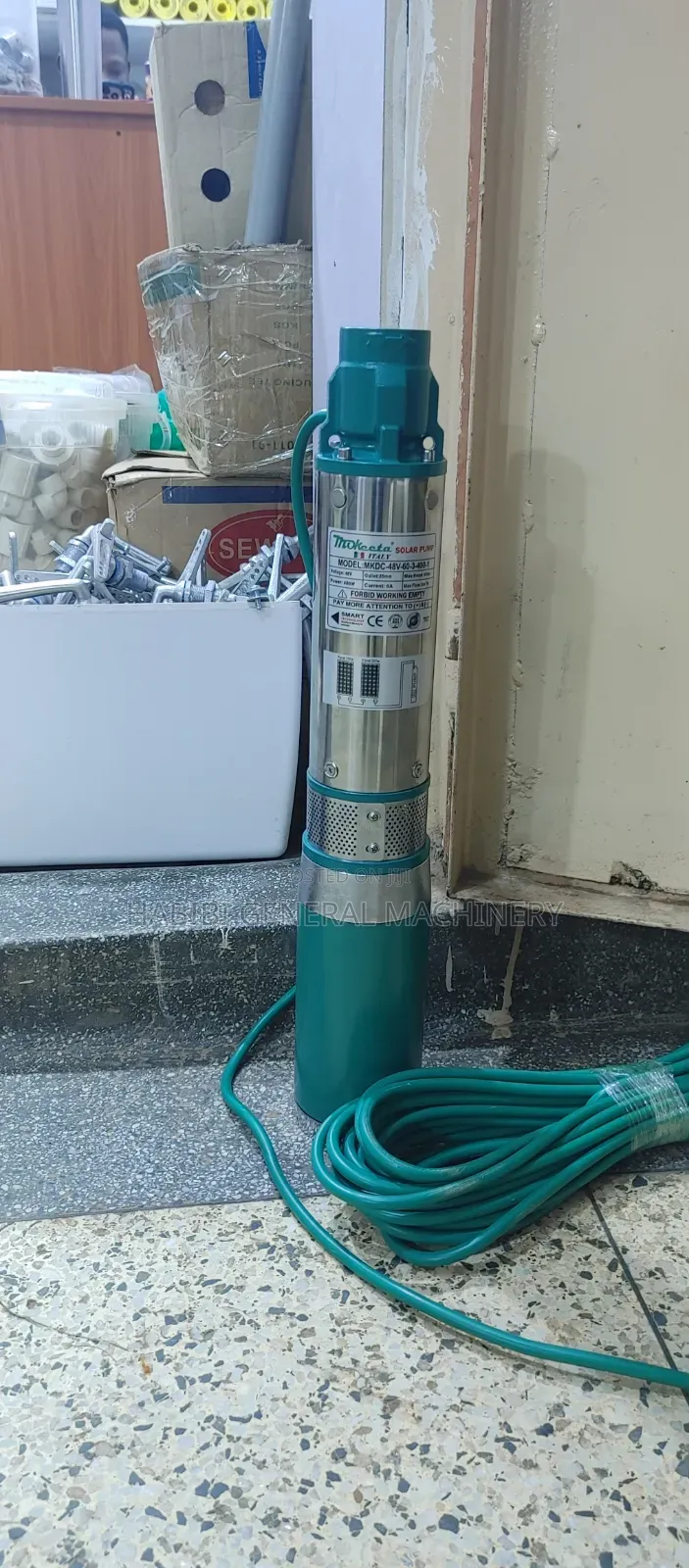 High Quality Mokeeta 60metres Submersible Solar Water Pump