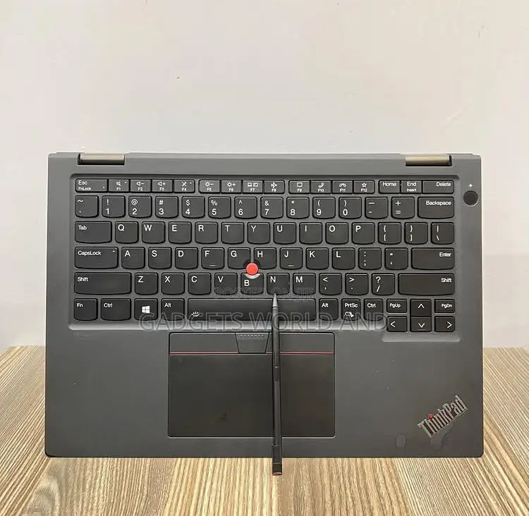 New Laptop Lenovo ThinkPad x13 Yoga 16GB Intel Core i5 SSD 512GB