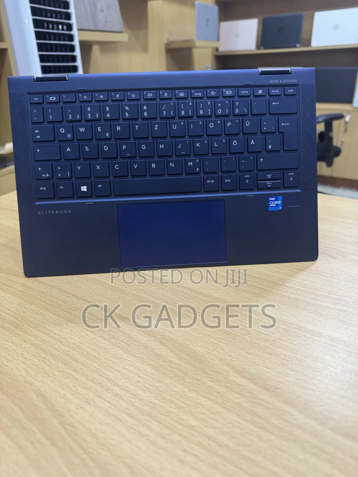 New HP Elite Dragonfly x360 11th Gen 16GB Intel Core i7 SSD 512GB