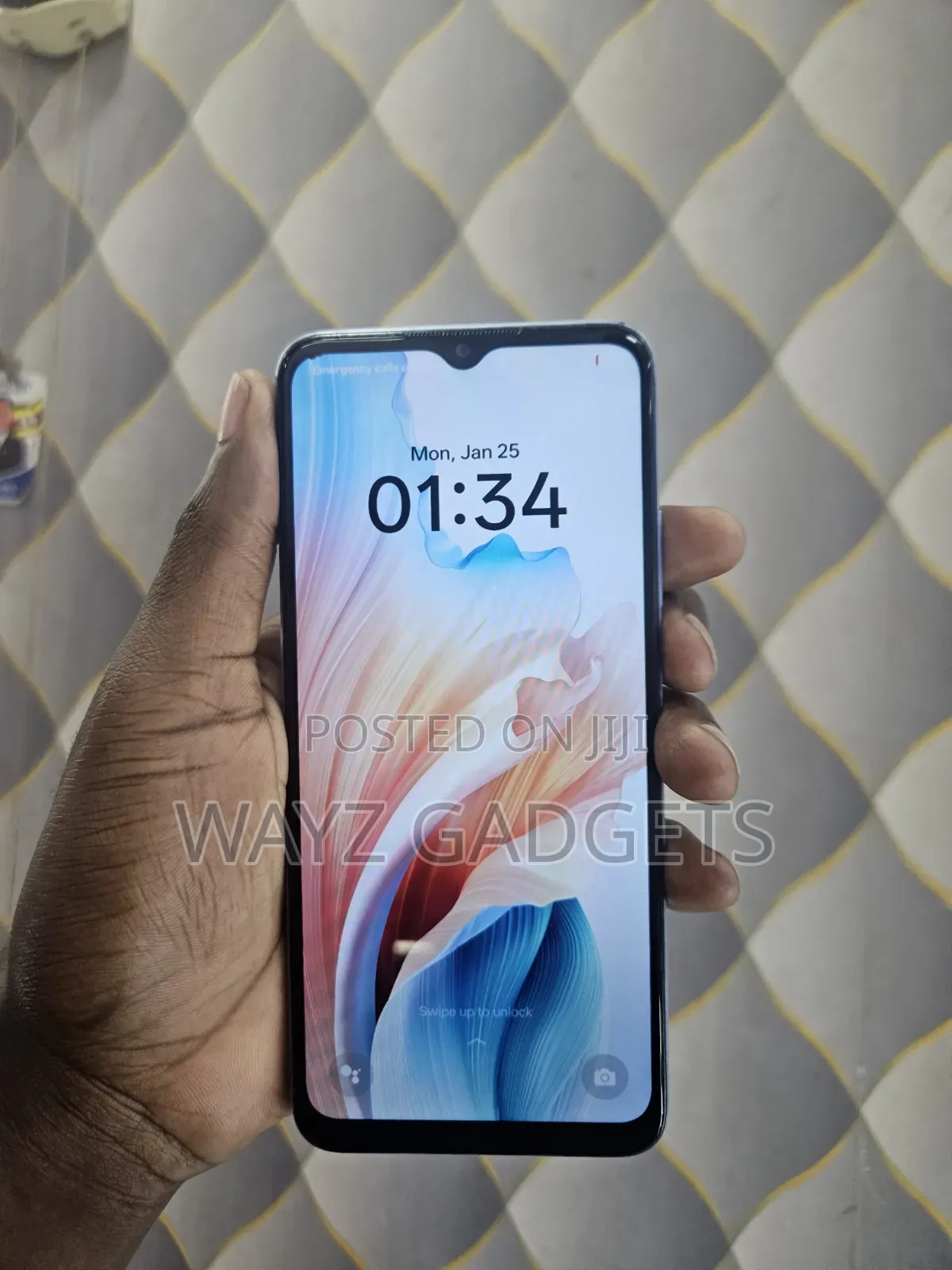 Oppo A18 128 GB Blue