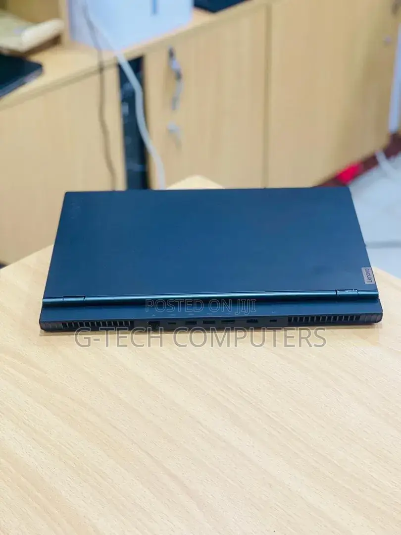 New Laptop Lenovo Legion 5 16GB AMD Ryzen 7 SSD 512GB