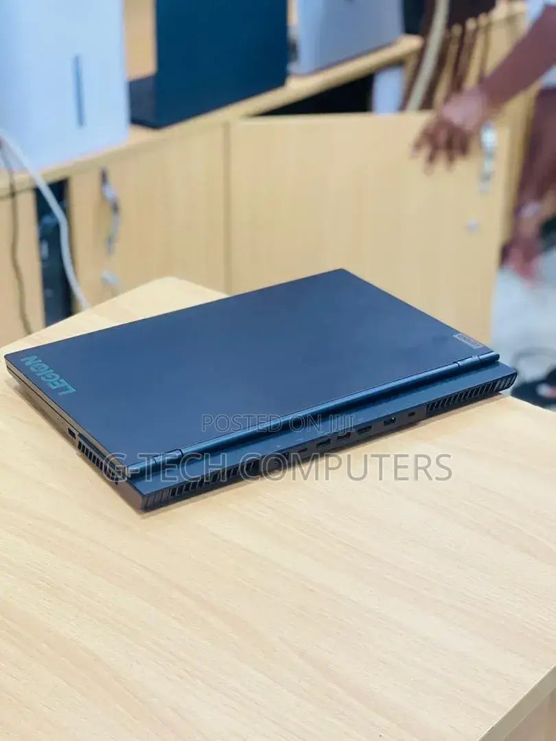 New Laptop Lenovo Legion 5 16GB AMD Ryzen 7 SSD 512GB
