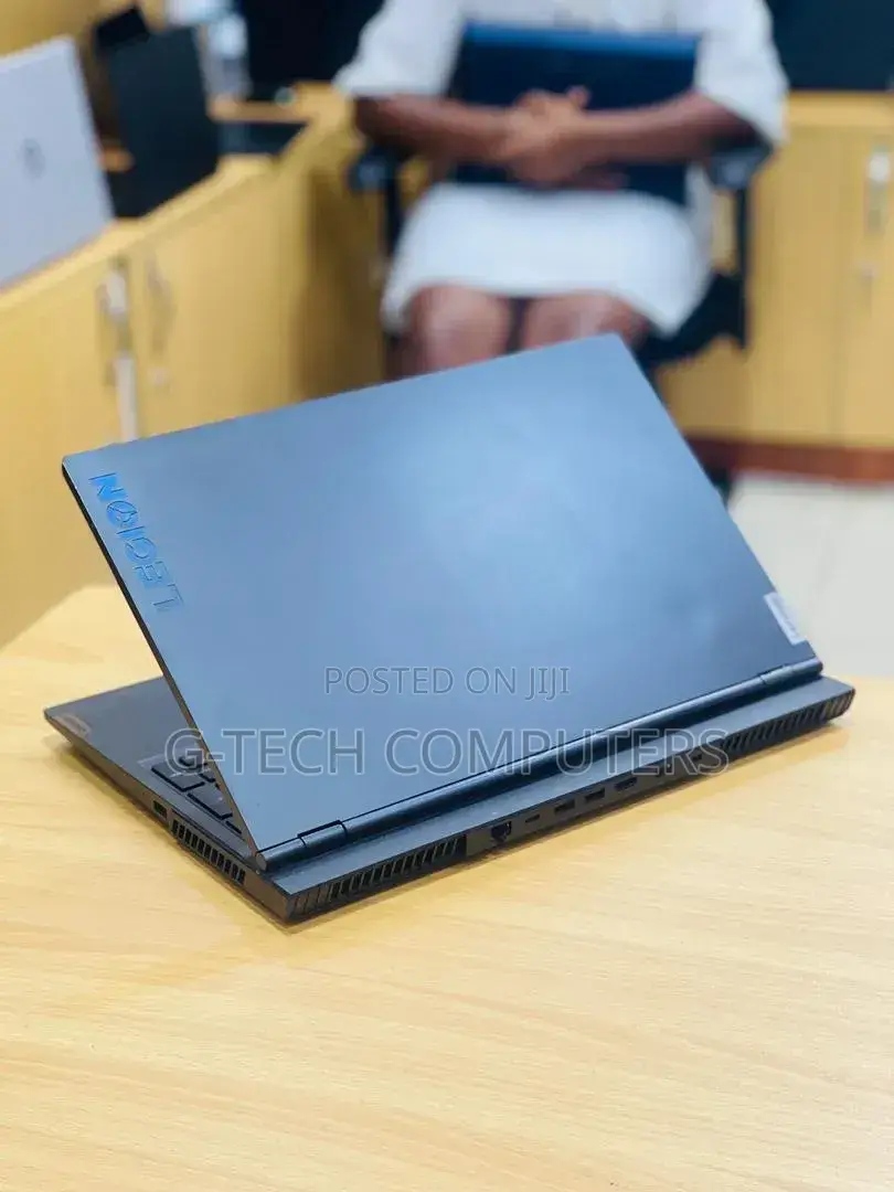 New Laptop Lenovo Legion 5 16GB AMD Ryzen 7 SSD 512GB