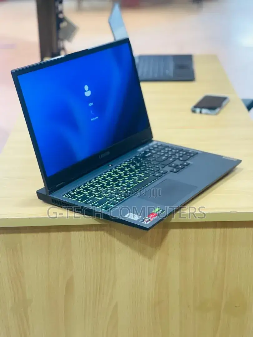 New Laptop Lenovo Legion 5 16GB AMD Ryzen 7 SSD 512GB