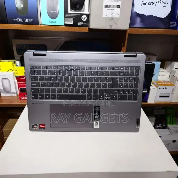 New Laptop Lenovo ThinkPad X1 Yoga 16GB AMD Ryzen 7 SSD 256GB