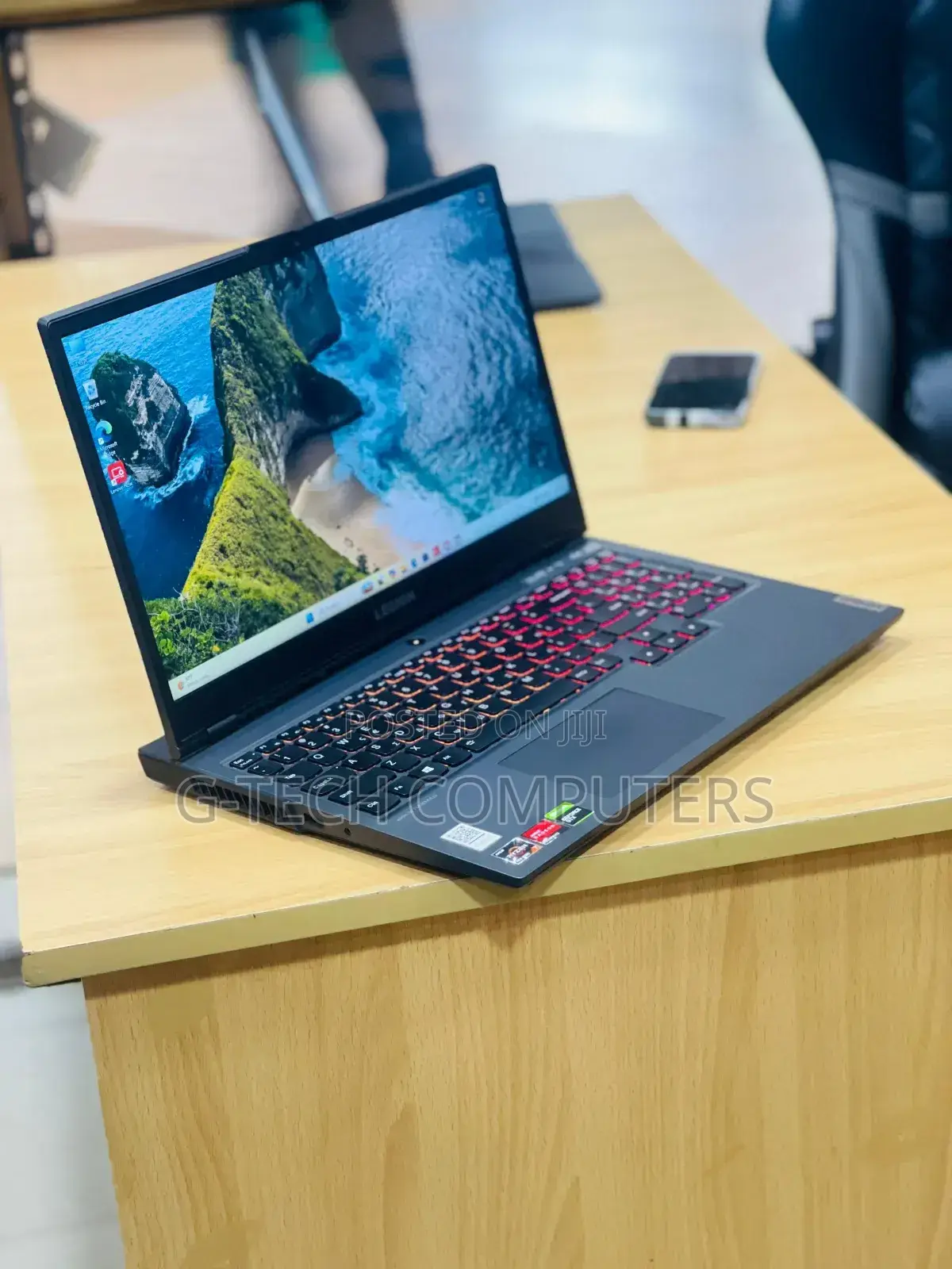 New Laptop Lenovo Legion 5 16GB AMD Ryzen 7 SSD 512GB