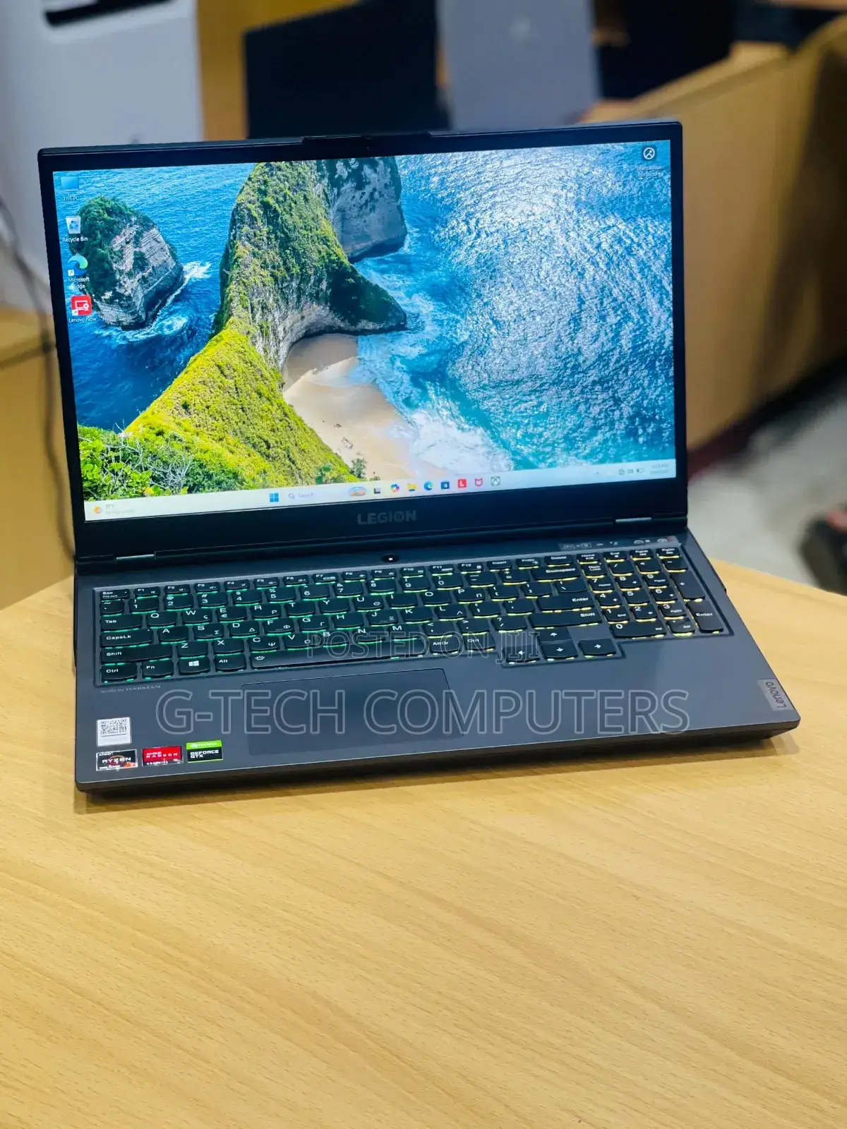 New Laptop Lenovo Legion 5 16GB AMD Ryzen 7 SSD 512GB