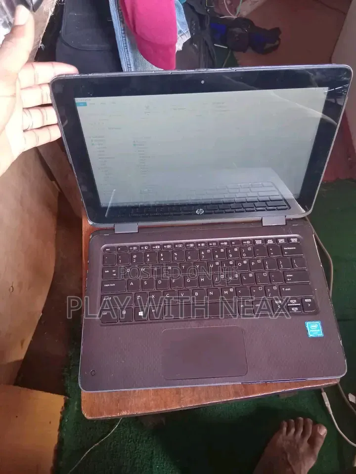 Laptop HP 15-ra003nia 8GB Intel SSD 128GB