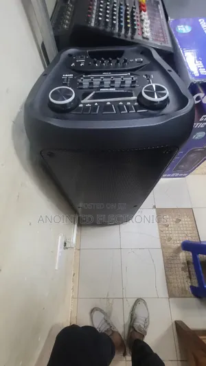 Rechargeable Cortina Speaker 12inches