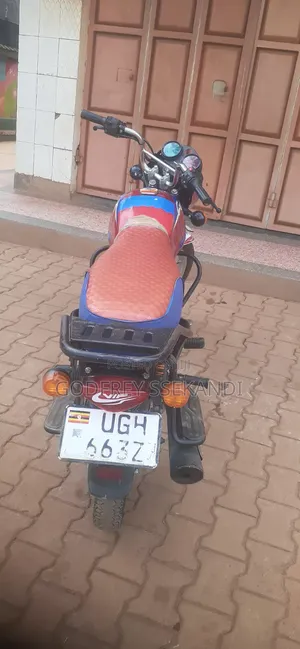 Bajaj CT 125X 2024 Red