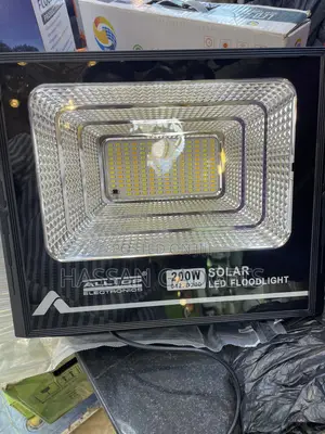 200w Solar Flood Light, Waterproof Ip65 Premium Quality Outdoor Solar