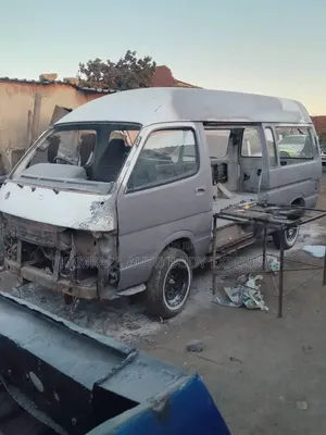 Full Car Body Repair Spraying Services