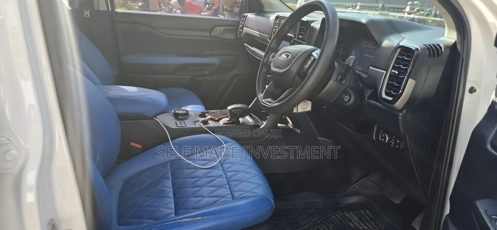 Ford Everest 2022 White