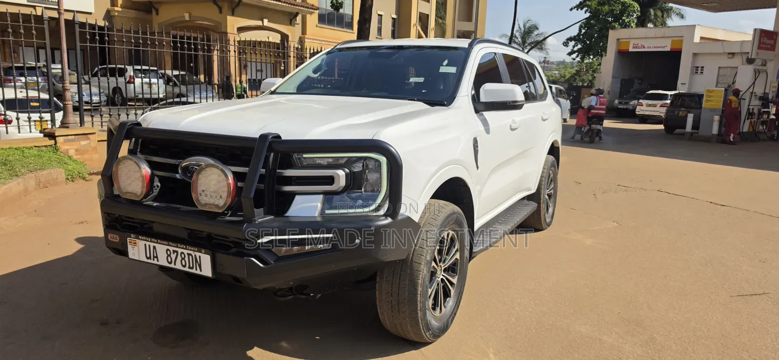 Ford Everest 2022 White
