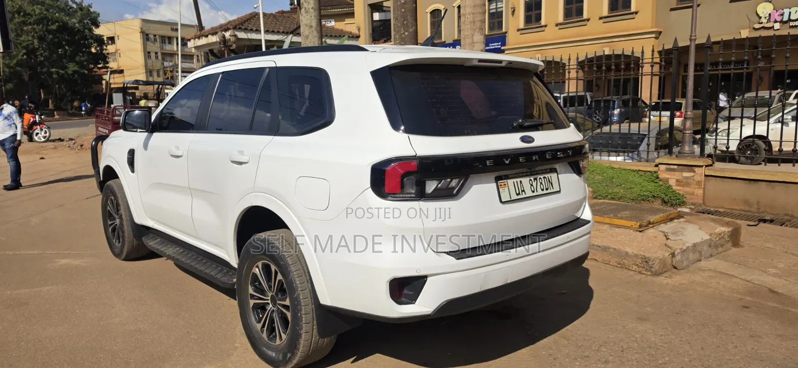 Ford Everest 2022 White
