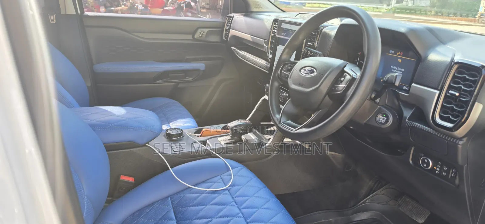 Ford Everest 2022 White