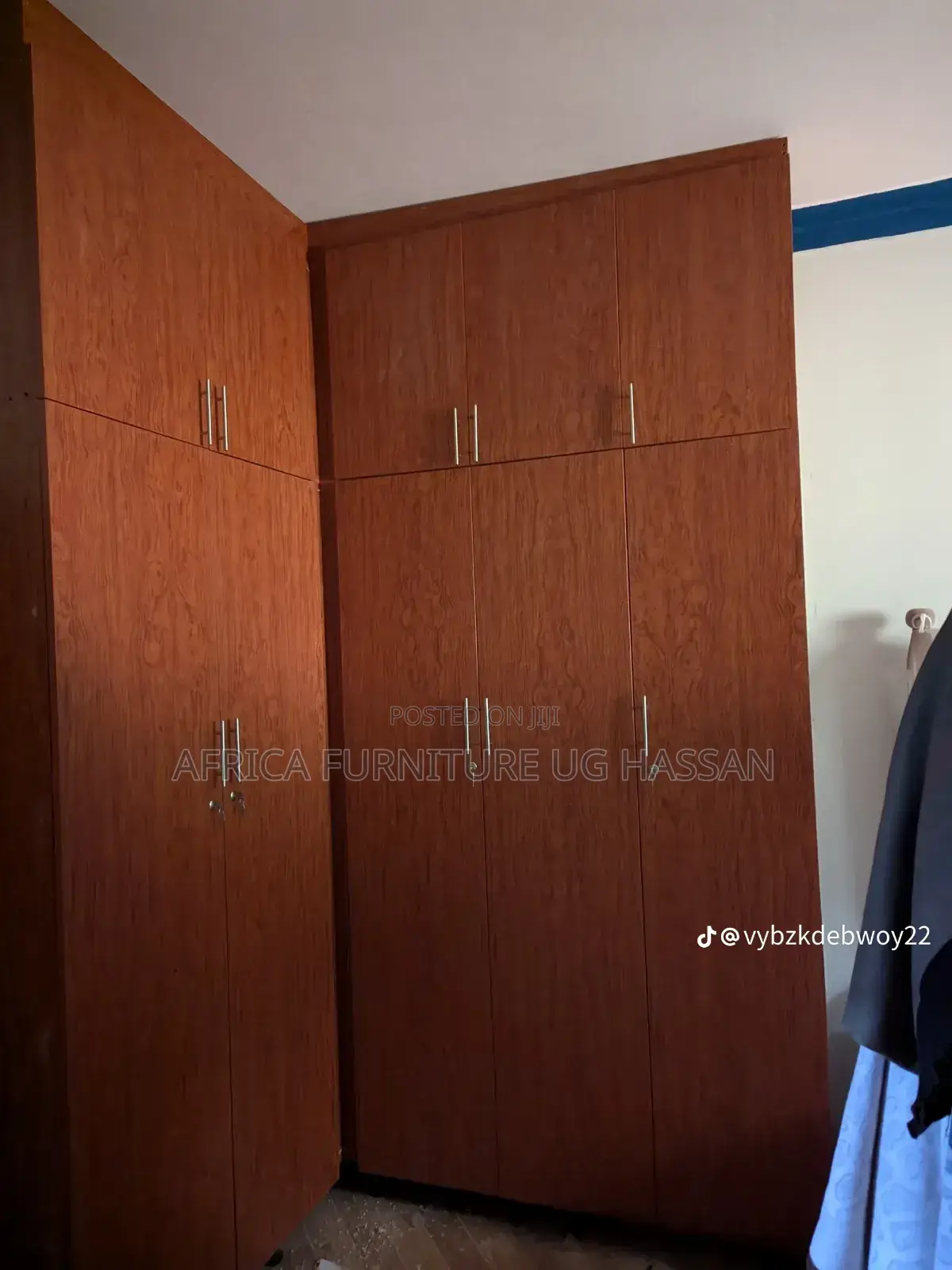 Morden Wardrobe Disgn