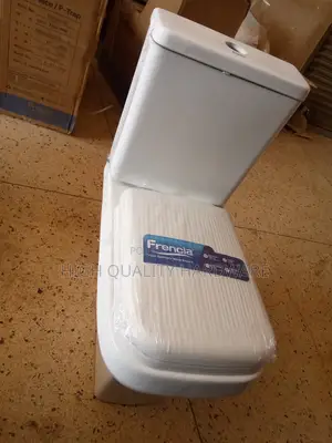 Toilet Seat ( Full Set )With P /S Accessories