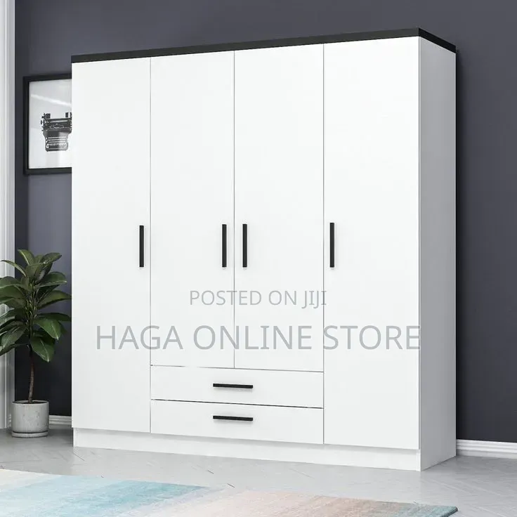 4 Doors Wodrobes With Drawers