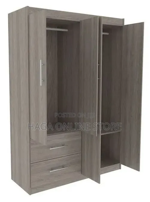 4 Doors Wodrobes With Drawers
