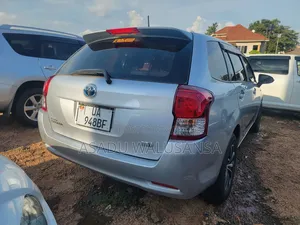 Toyota Corolla Fielder 2016 Silver